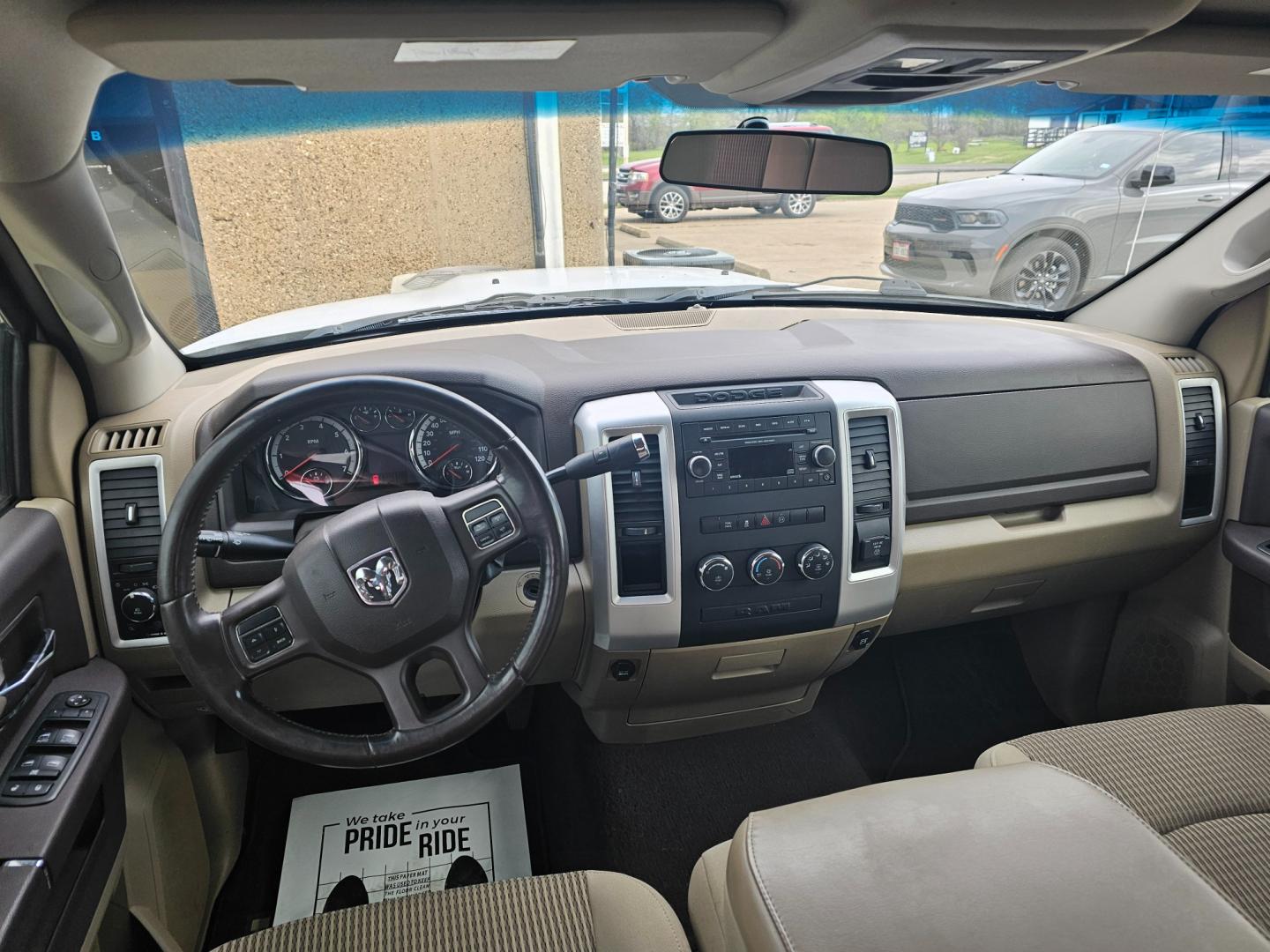 2012 WHITE Dodge Ram 1500 SLT Quad Cab 2WD (1C6RD6GT1CS) with an 5.7L V8 OHV 16V engine, 6-Speed Automatic transmission, located at 533 S Seven Points BLVD, Seven Points, TX, 75143, (430) 255-4030, 32.313999, -96.209351 - Photo#4